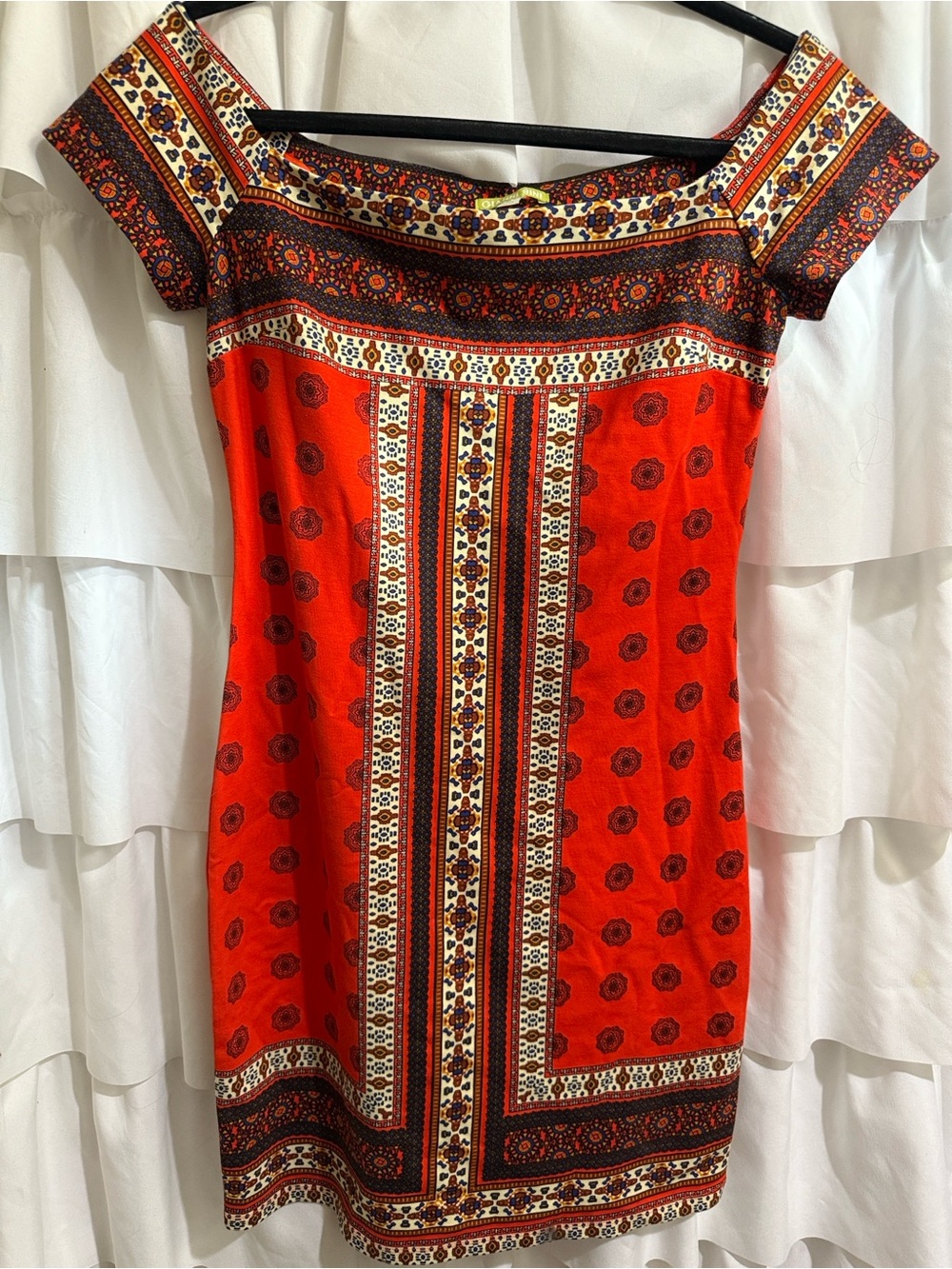 Gianni Bini Red Patterned Off-Shoulder Shift Dress